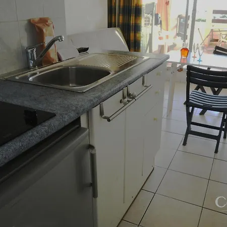 Capnat - Village Naturiste - Port Nature - 2 Pieces - Le Cabanon *